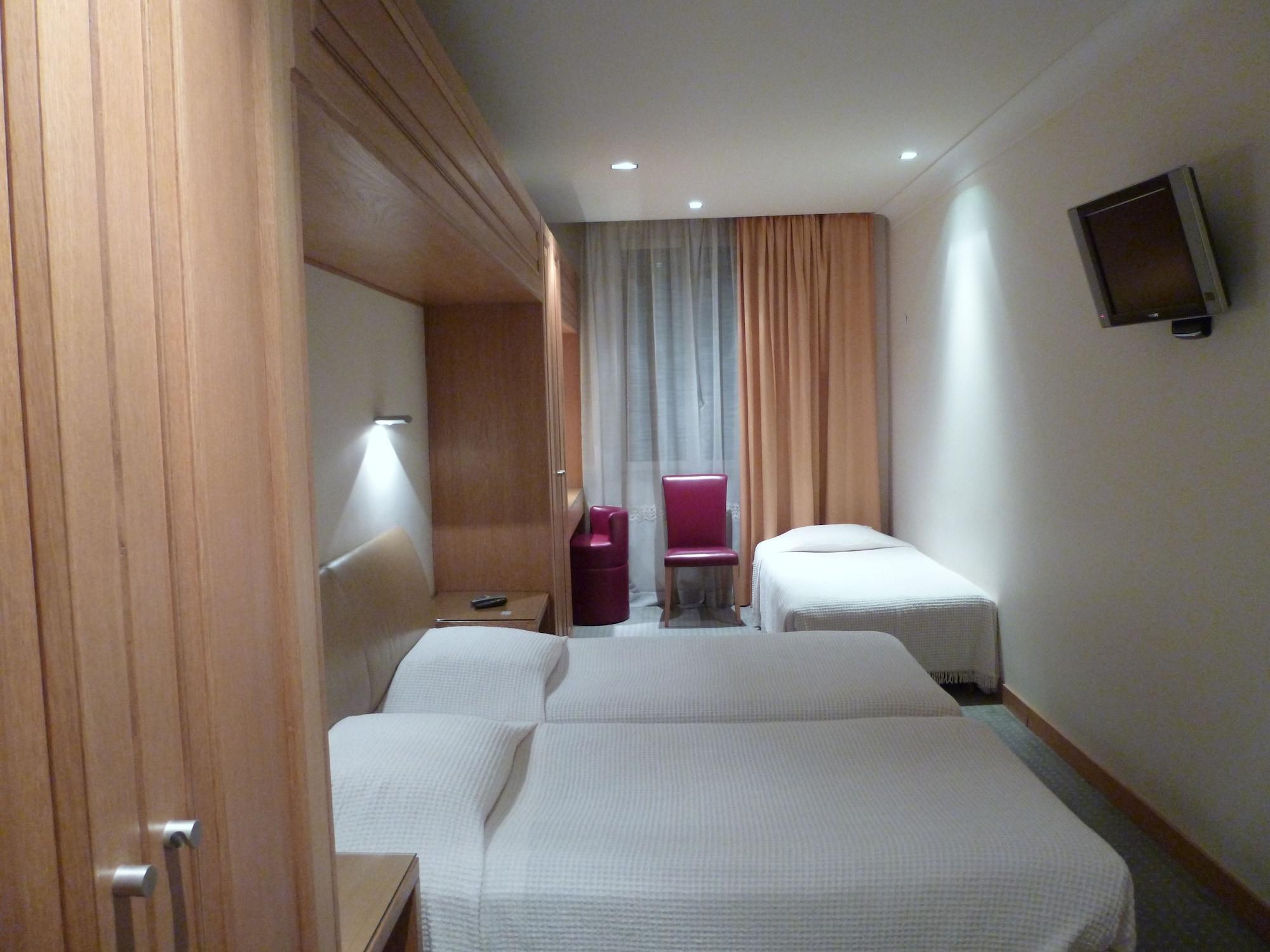 Hotel Du Vieux Marais Paris Bagian luar foto