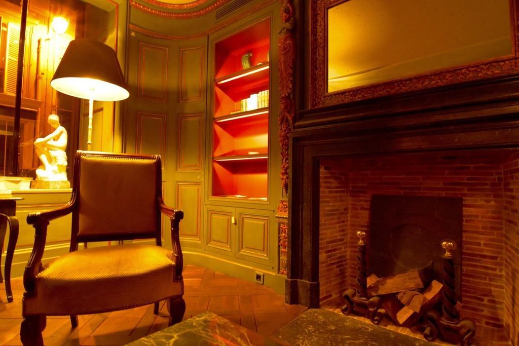 Hotel Du Vieux Marais Paris Bagian luar foto